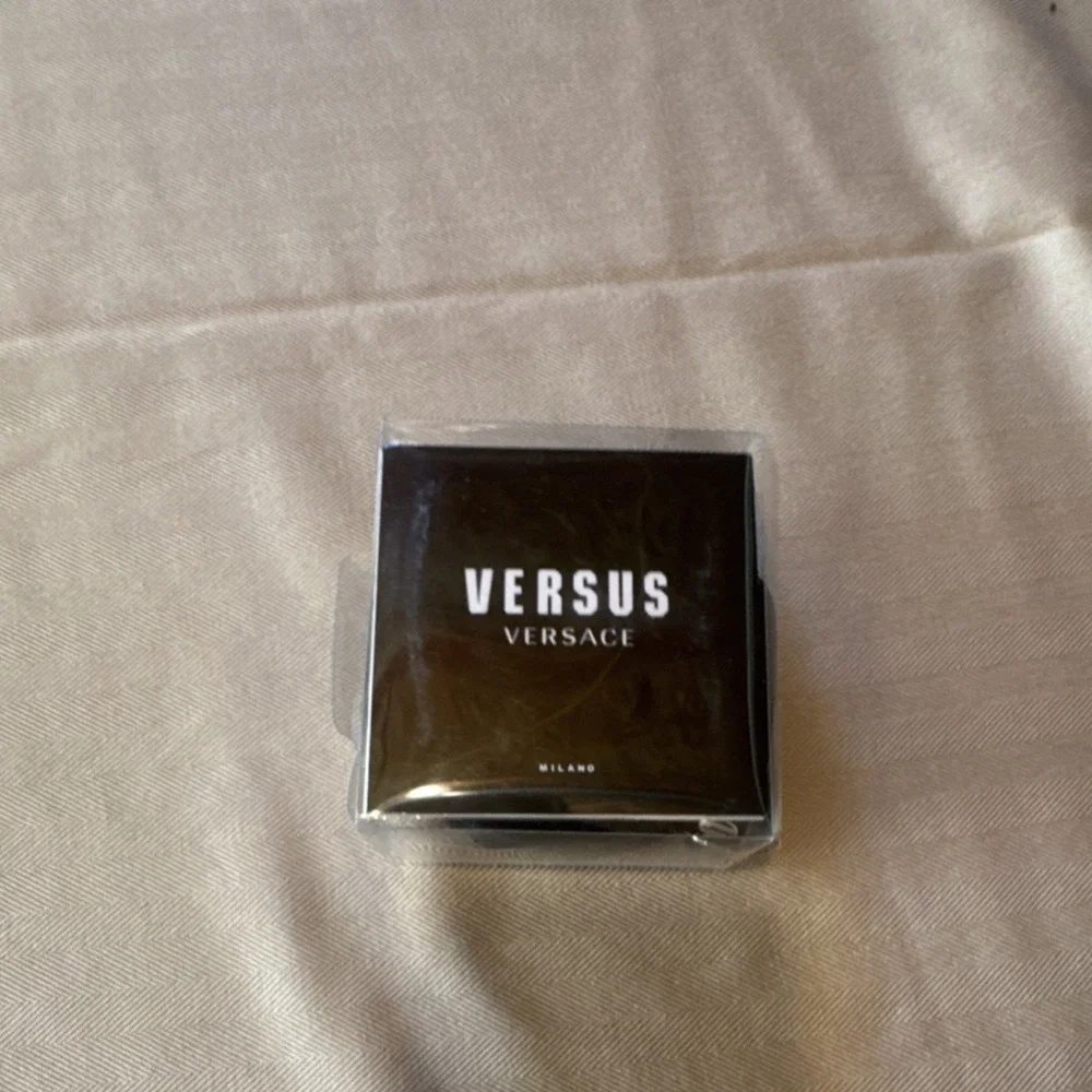 Versus Versace Quartz Analog 42mm Black Silicone Strap Watch w/Box Manual